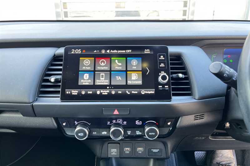 Honda Jazz 1.5 I-mmd Hybrid Advance Ecvt LV23RFY Blue #6