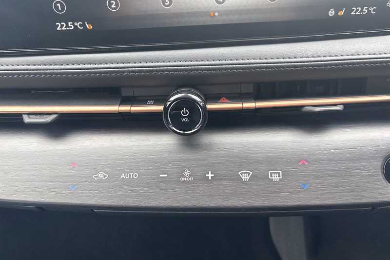 Nissan Ariya 160Kw Advance 63Kwh 22Kwch White