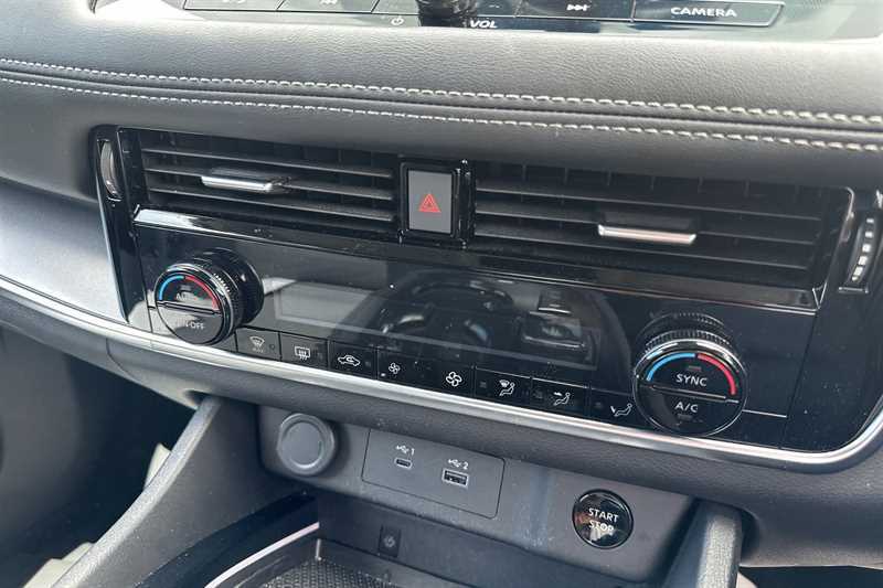 Nissan X-Trail 1.5 E-power 204 N-connecta Xtronic Beige