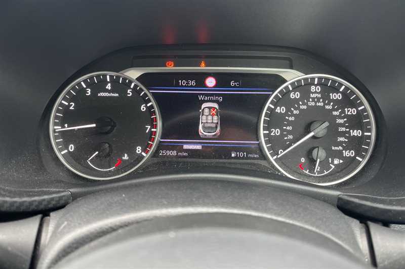 Nissan Juke 1.0 Dig-t Tekna ML20TYC Silver #3
