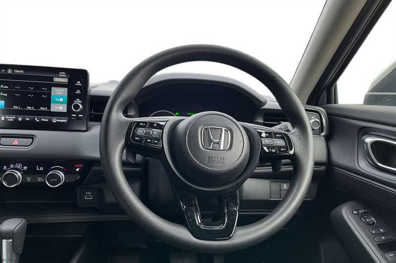 Honda Hr-V 1.5 Ehev Elegance Cvt White #4