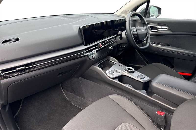 Kia Sportage 1.6T Gdi Hev Pure Silver