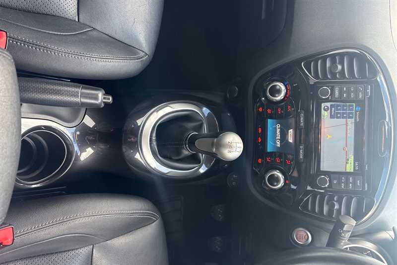Nissan Juke 1.6 112 Tekna Bose BD19VDN Red #6