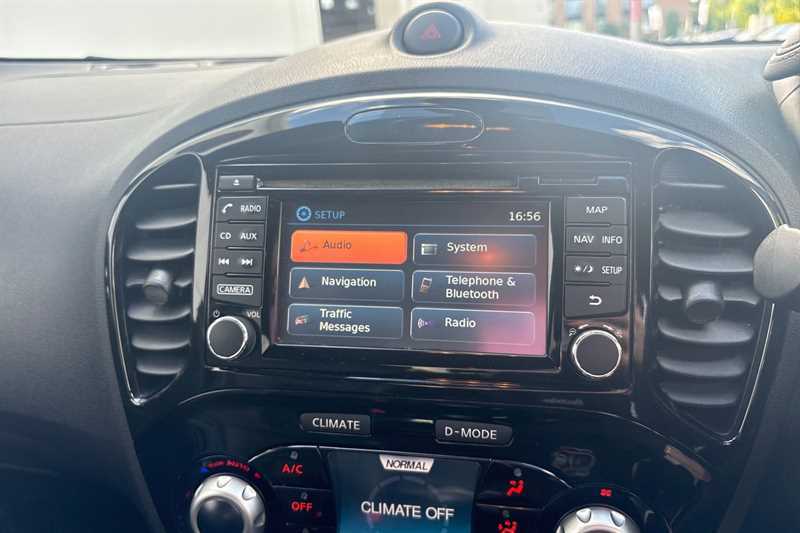 Nissan Juke 1.6 112 Tekna Bose Red