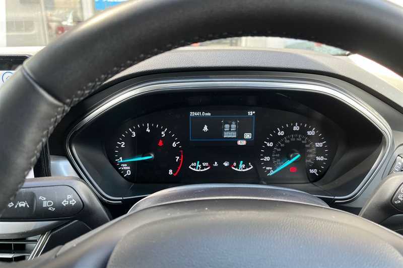 Ford Focus 1.0 Ecoboost Titanium LE72KOU Black #2