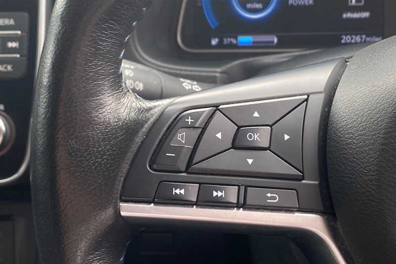 Nissan Leaf 110Kw N-connecta 39Kwh DS72LLJ Grey #6