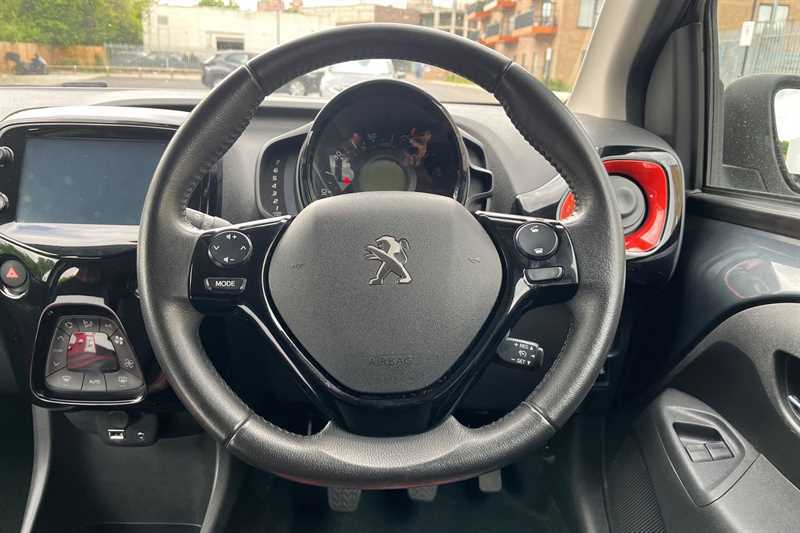 Peugeot 108 1.0 72 Collection LR20LVY Grey #2