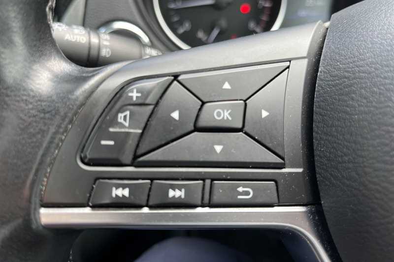 Nissan Qashqai 1.3 Dig-t N-tec ML70FKV Red #6