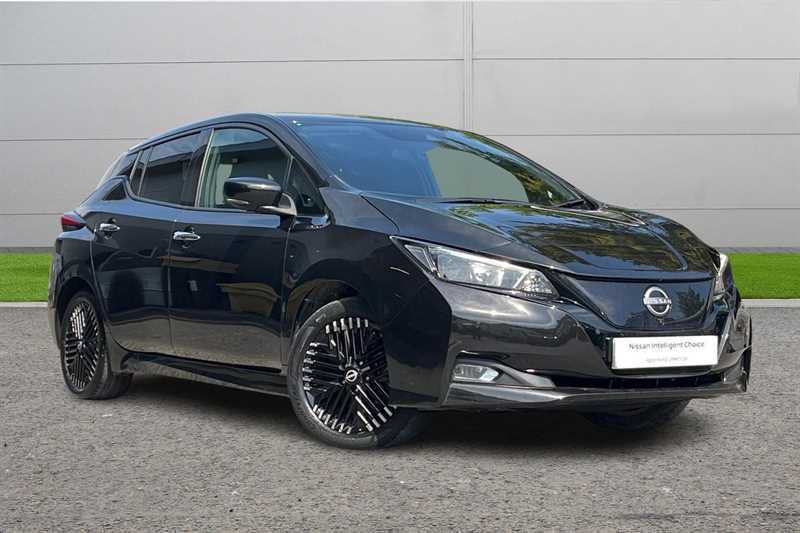 Nissan Leaf 110Kw N-connecta 39Kwh Black