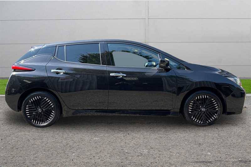Nissan Leaf 110Kw N-connecta 39Kwh LP72RGZ Black #3