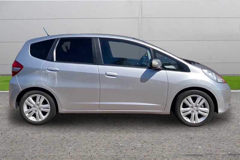 Honda Jazz 1.4 I-vtec Es Plus Cvt Silver #5