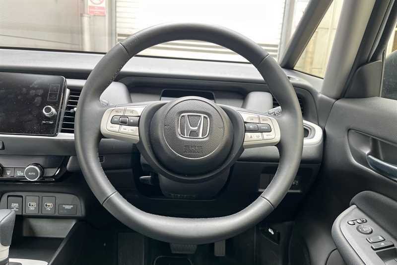 Honda Jazz 1.5 I-mmd Hybrid Elegance Ecvt LS75OBO White #3