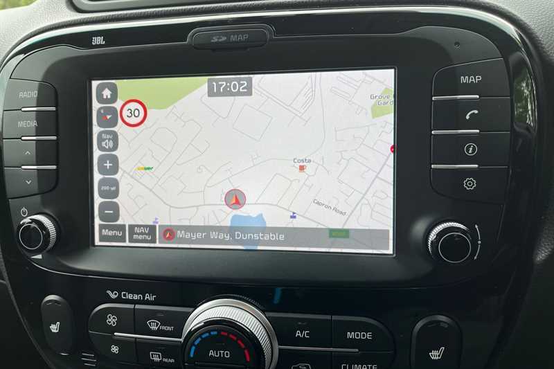 Kia Soul 1.6 Crdi 3 Dct White #4
