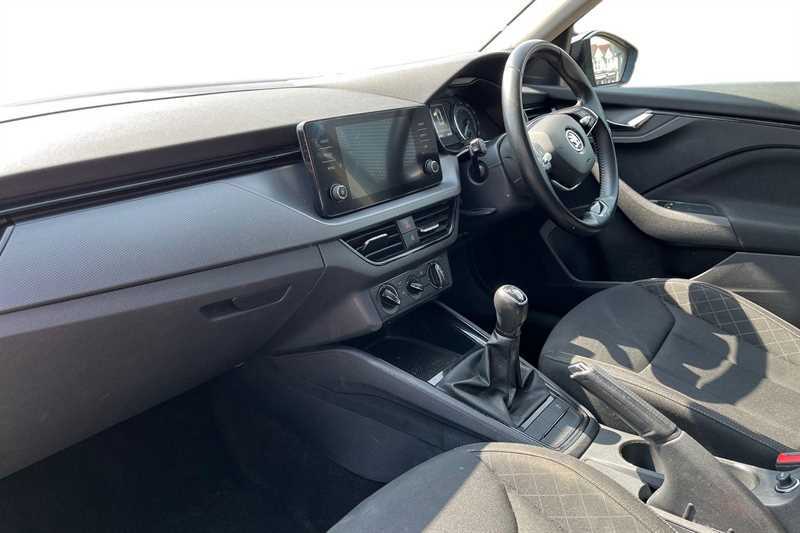 Skoda Kamiq 1.0 Tsi 110 Se BD22THN Black #2