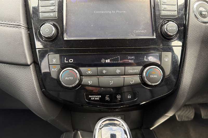 Nissan X-Trail 1.7 Dci Tekna 4Wd Cvt 7 Seat YT69EFZ Blue #2