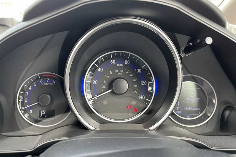 Honda Jazz 1.3 I-vtec Ex Cvt YC18KZV Red #2