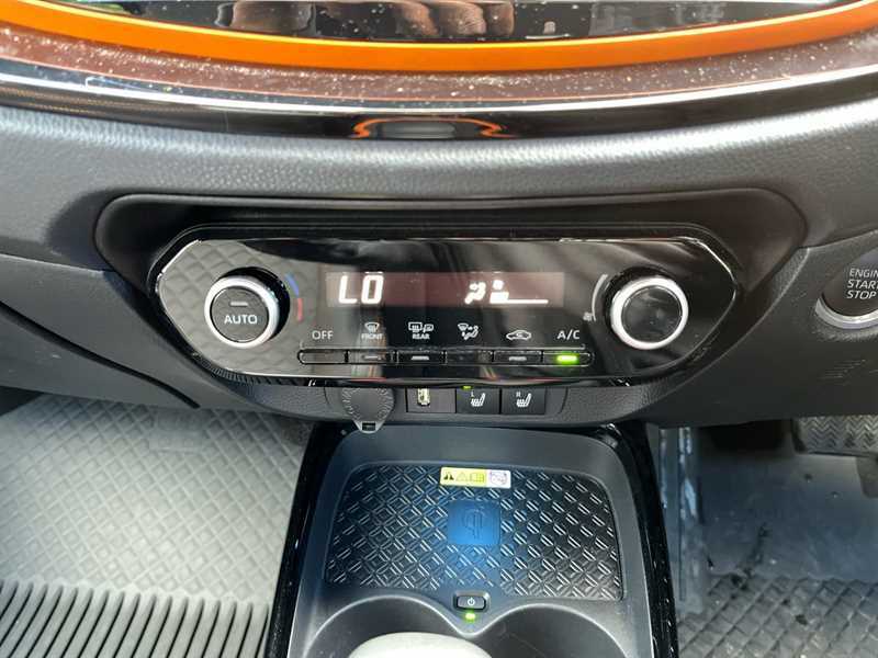 Toyota Aygo X 1.0 Vvt-i Limited Edition WR22VZB Green #3