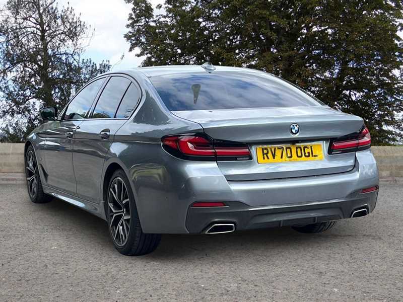 BMW 5 Series 530D Xdrive Mht M Sport RV70OGL Blue #2