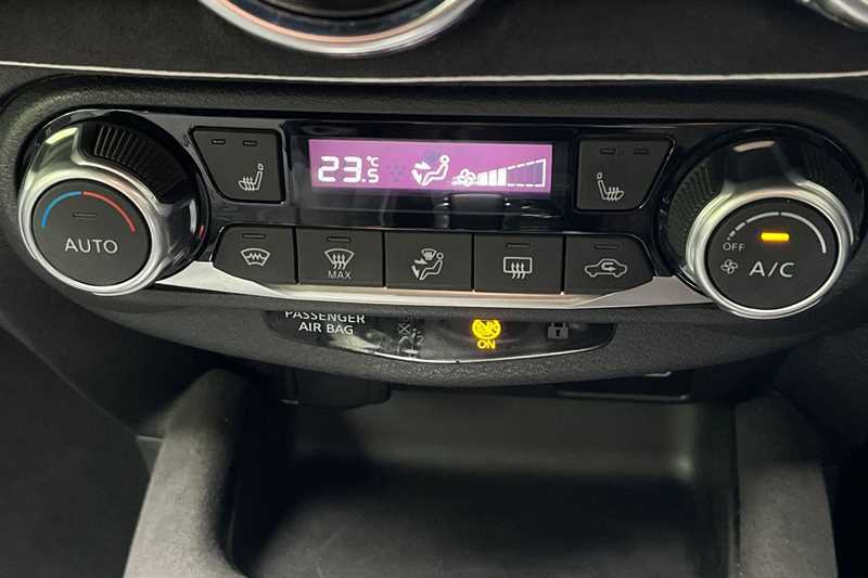 Nissan Juke 1.0 Dig-t 114 Tekna Dct Blue