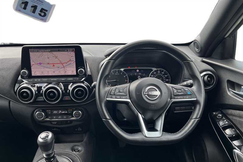 Nissan Juke 1.0 Dig-t 114 Tekna MJ72AHK White #4