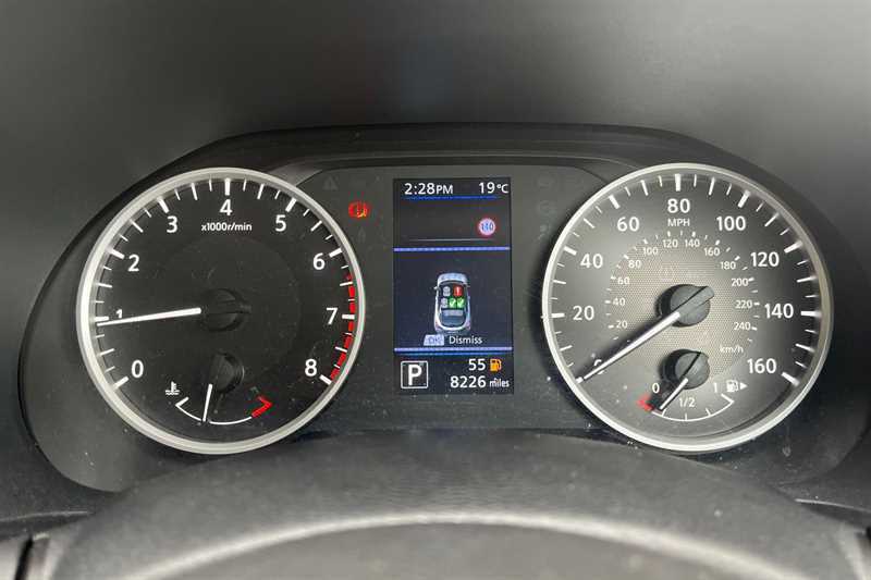 Nissan Juke 1.0 Dig-t 114 Acenta Dct DV24AYG Red #3