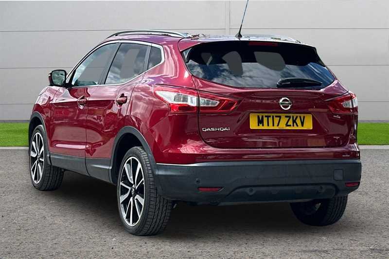 Nissan Qashqai 1.6 Dig-t Tekna Non-panoramic Red #2