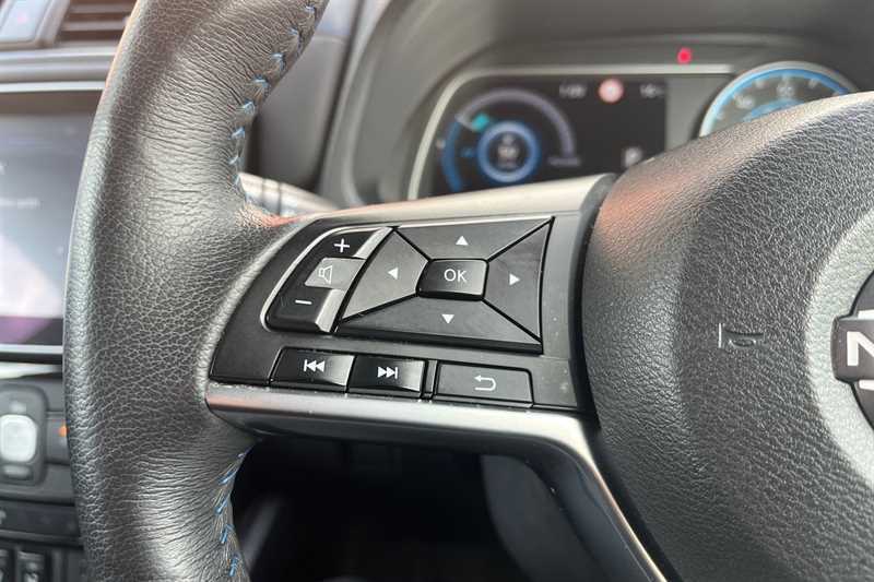 Nissan Leaf 110Kw Tekna 39Kwh SA72FWF Silver #5