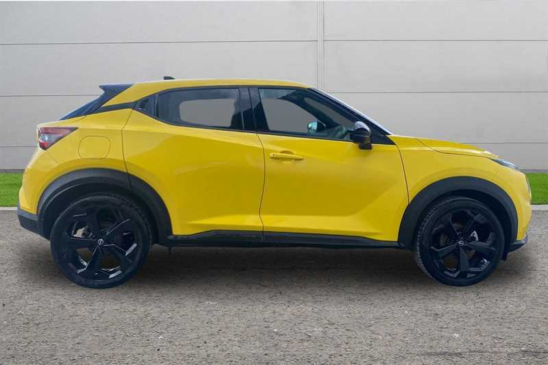 Nissan Juke 1.6 Hybrid Tekna Yellow #3