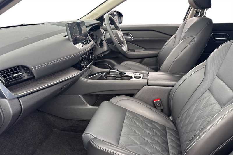 Nissan X-Trail 1.5 E-power E-4orce 213 Tekna 7 Seat BG75NHY Black #2
