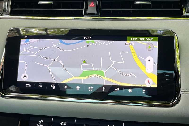 Land Rover Range Rover Evoque 2.0 D180 First Edition Silver