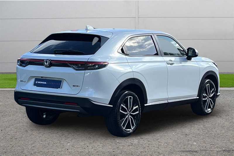 Honda Hr-V 1.5 Ehev Elegance Cvt LL73CFN White #3