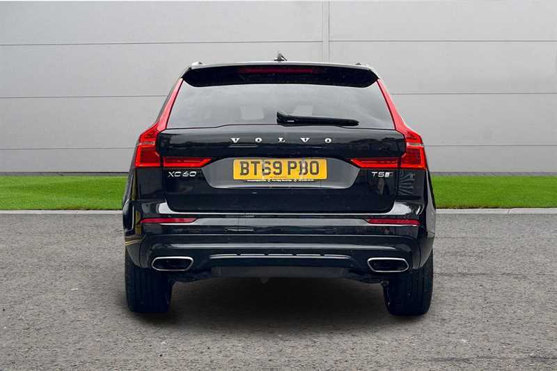Volvo XC60 2.0 T5 250 R Design Awd Geartronic BT69PBO Black #4