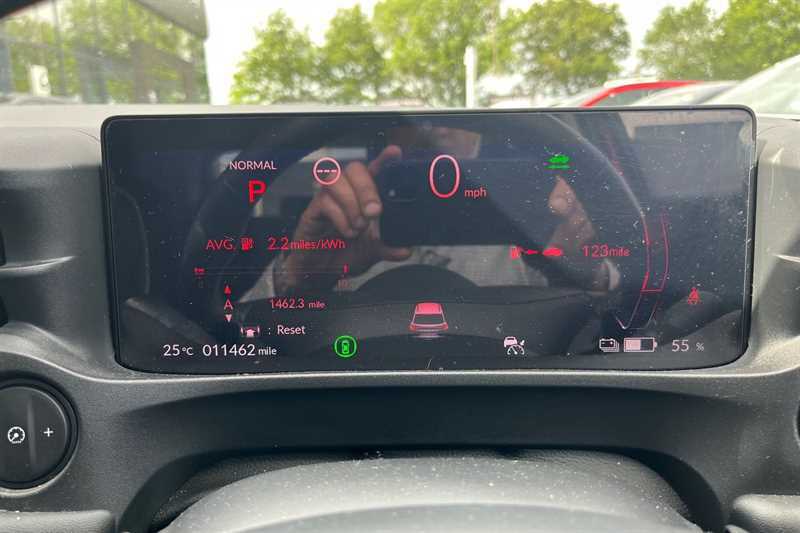 Honda e:Ny1 150Kw Elegance 69Kwh DE24SXB Red #2
