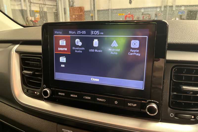 Kia Stonic 1.0T Gdi 99 2 Grey