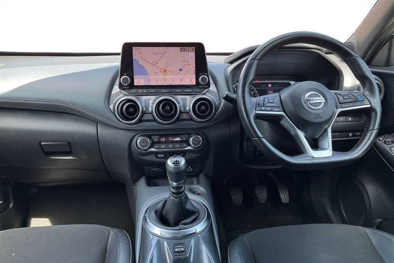 Nissan Juke 1.0 Dig-t 114 Tekna FL20LYZ White #4