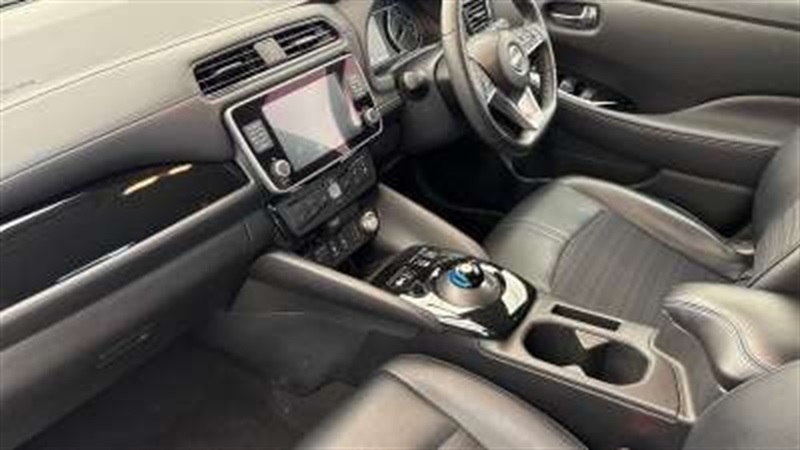 Nissan Leaf 160Kw E N-connecta 59Kwh EX72KDK Grey #2
