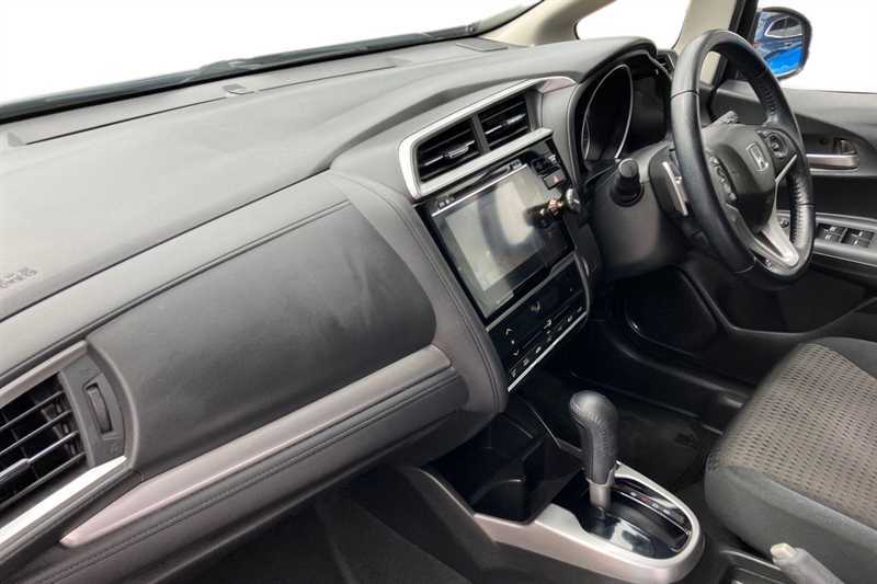 Honda Jazz 1.3 I-vtec Ex Navi Cvt ND19GUX Grey #2