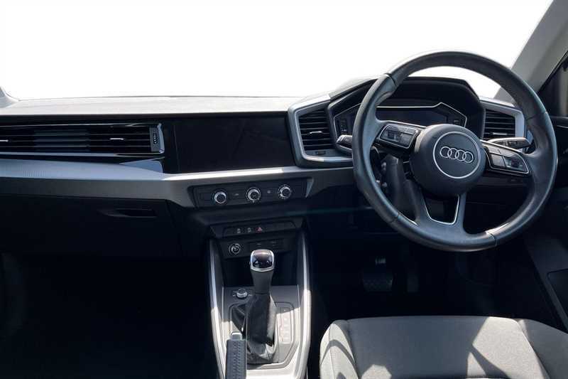 Audi A1 1.0 Tfsi Sport Nav S Tronic DF23OOE Grey #4