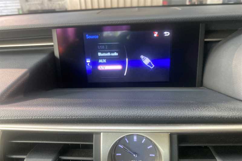 Lexus IS 300H Executive Edition Cvt Silver #6