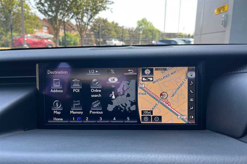 Lexus IS 300H Cvt Silver #6