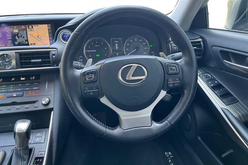 Lexus IS 300H Cvt Silver #4