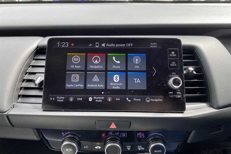 Honda Jazz 1.5 I-mmd Hybrid Elegance Ecvt LS25WGX Black #6