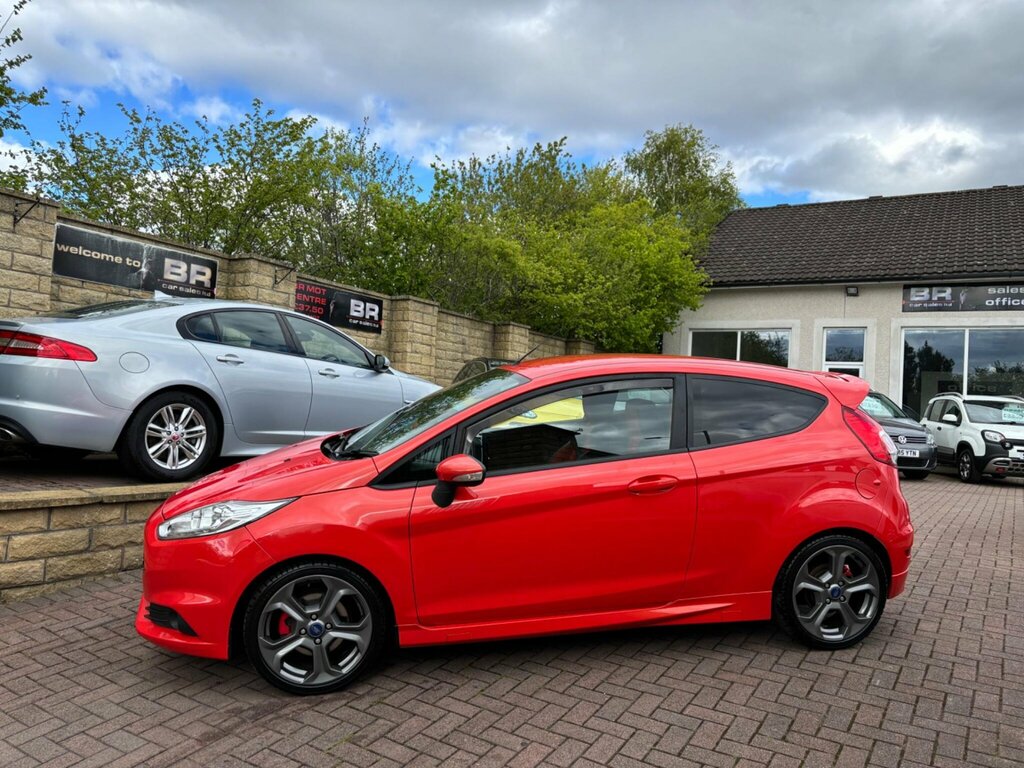 Ford Fiesta 1.6T Ecoboost St-2 Euro 6 SV66KXG Orange #4