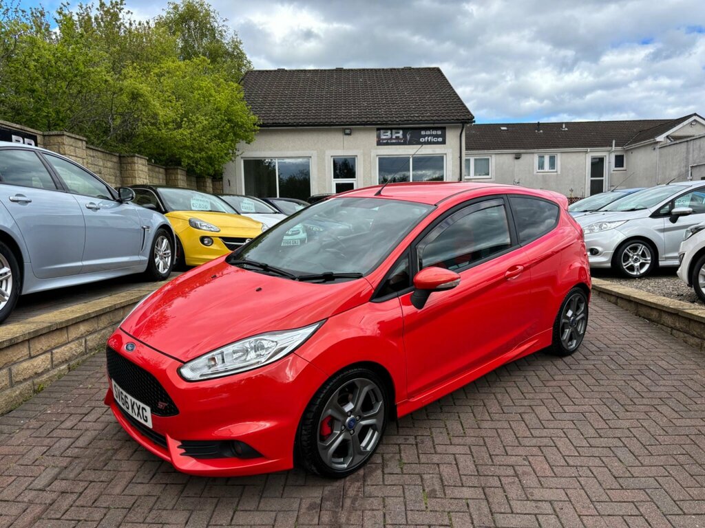 Ford Fiesta 1.6T Ecoboost St-2 Euro 6 SV66KXG Orange #2