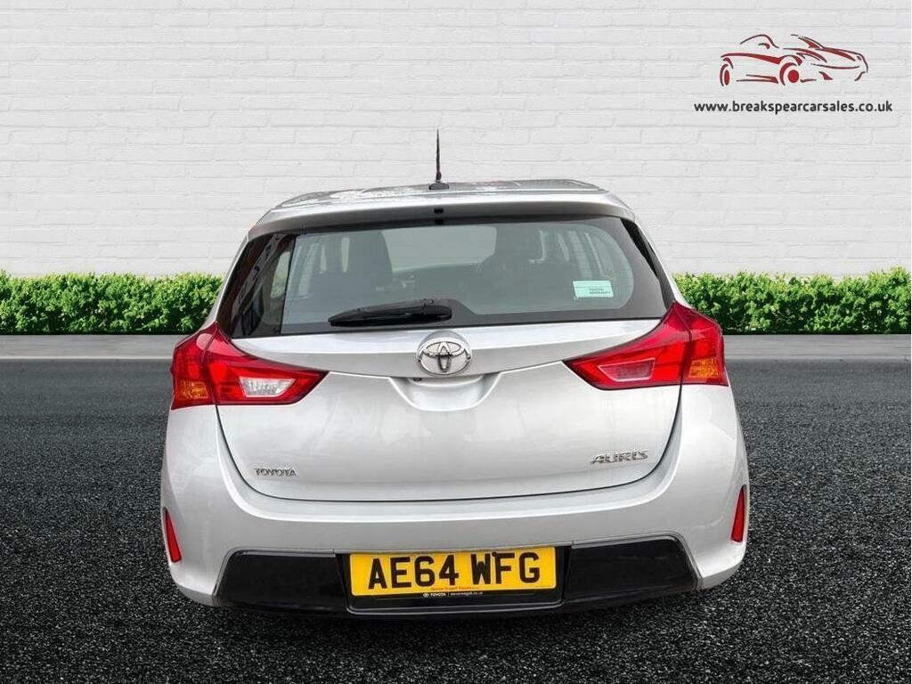 Toyota Auris 1.33 Dual Vvt-i Icon Euro 5 S S Silver #2