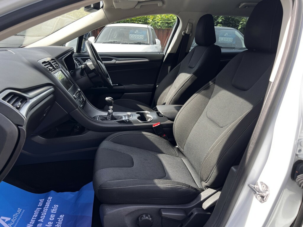 Ford Mondeo Estate 1.5 Tdci Econetic Titanium 201717 KS17WNX White #4