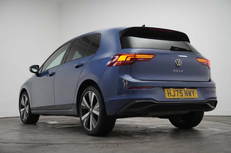 Volkswagen Golf Tsi Match - 2025 75 HJ75NWY Blue #3