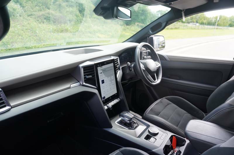 Volkswagen Amarok Dcab Pick Up Tdi 205 4Motion Style Swb - 2025 74 Grey #2