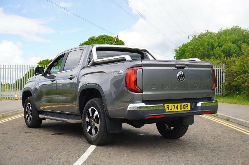 Volkswagen Amarok Dcab Pick Up Tdi 205 4Motion Style Swb - 2025 74 Grey #3
