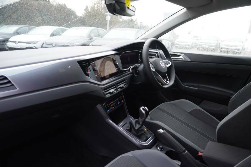 Volkswagen Polo Tsi Style - 75 HG75FEU Black #2